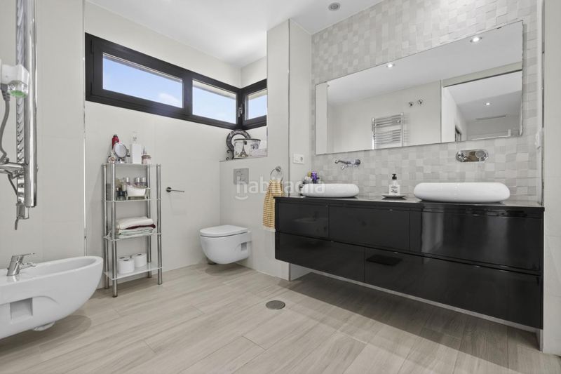 Foto 2ba15f45-f859-4f28-ab25-7babe506b169. Casa en calle don alonso quijano 18 en Zona Universitaria Bormujos