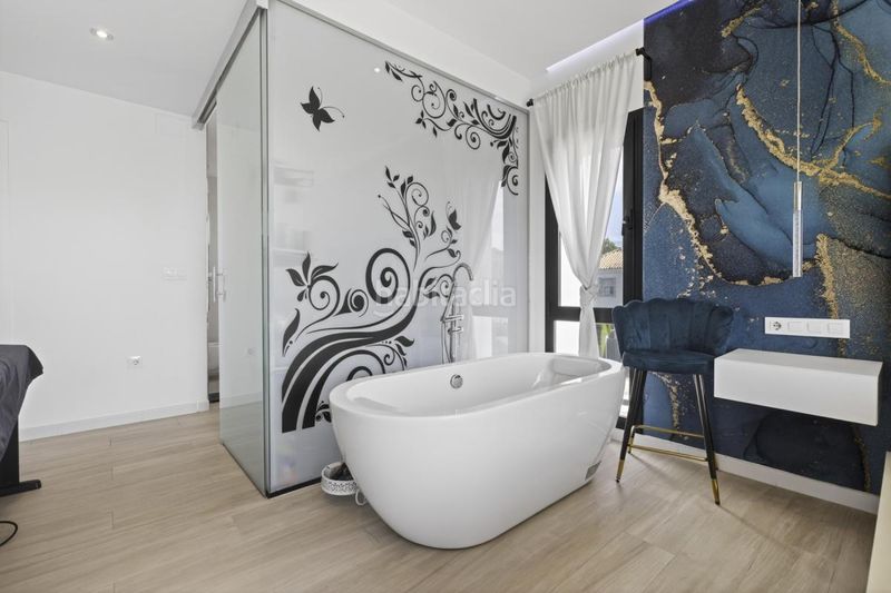 Foto 3685e7e3-8bcb-493f-a9f0-0c6c58b20ed5. Casa en calle don alonso quijano 18 en Zona Universitaria Bormujos