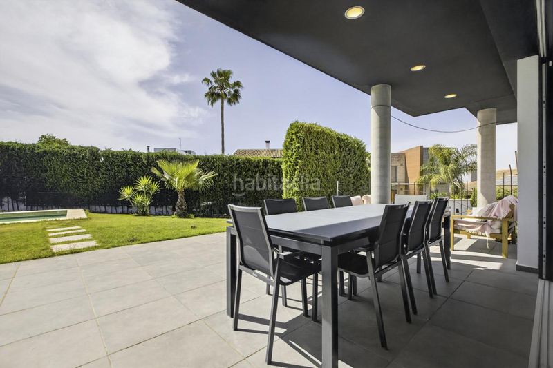 Foto 5bace0de-c63d-412b-8cb0-02ee9e47cb4f. Casa en calle don alonso quijano 18 en Zona Universitaria Bormujos