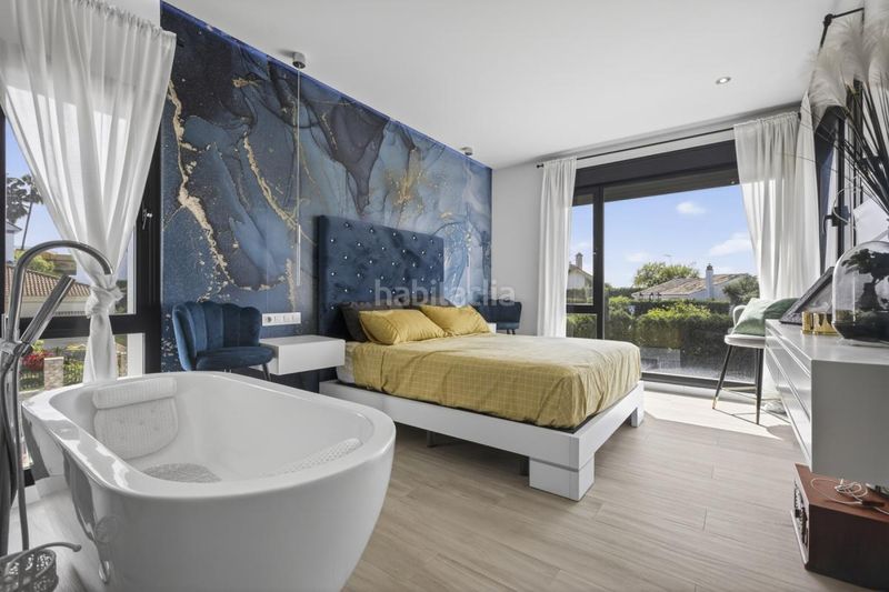 Foto 5c1fc0d1-a81d-43a8-a923-1f70c58d176b. Casa en calle don alonso quijano 18 en Zona Universitaria Bormujos