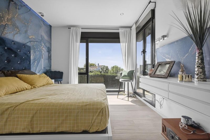 Foto 91b0db45-326c-447d-b503-2af9d7089e0b. Casa en calle don alonso quijano 18 en Zona Universitaria Bormujos