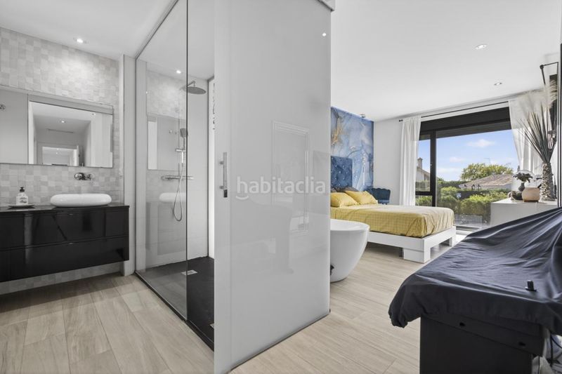 Foto bbc7a961-0393-4cb5-a2df-05fb1c365278. Casa en calle don alonso quijano 18 en Zona Universitaria Bormujos