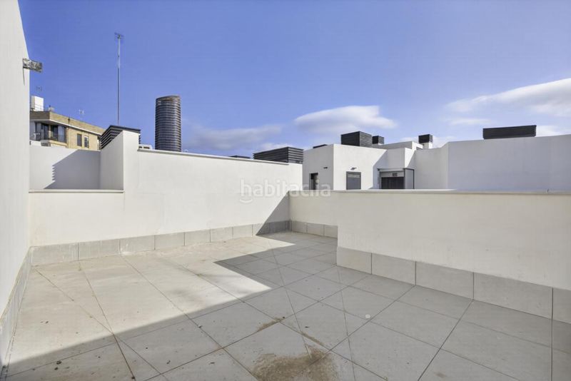 Foto ad160a60-1b70-4837-9708-64d232e44d41. Pis amb calefacció piscina a Triana Casco Antiguo Sevilla