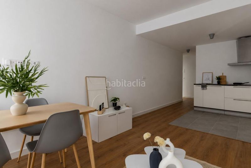 Foto bdb87469-8884-44f0-8e4f-0f54e357f425. Pis amb calefacció piscina a Triana Casco Antiguo Sevilla