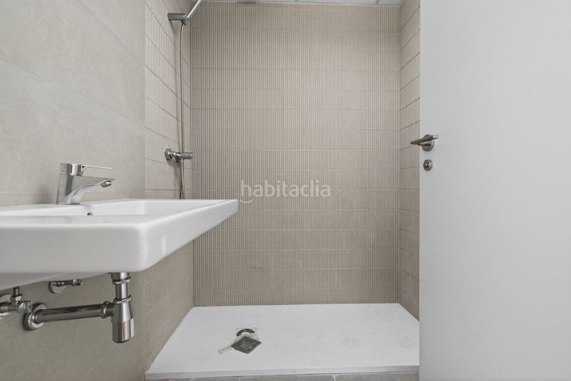 Foto e4b6d396-78f9-4e82-b1c0-62a51e44b872. Pis amb calefacció piscina a Triana Casco Antiguo Sevilla