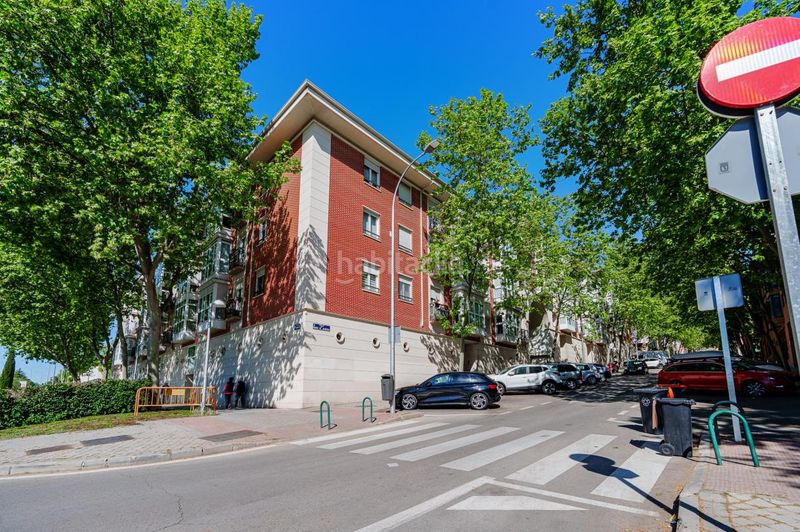 Foto 03ab81c2-bd2e-42de-bbf3-82efdc192aa2. Pis amb calefacció aparcament piscina a Corralejos-Campo de las Naciones Madrid