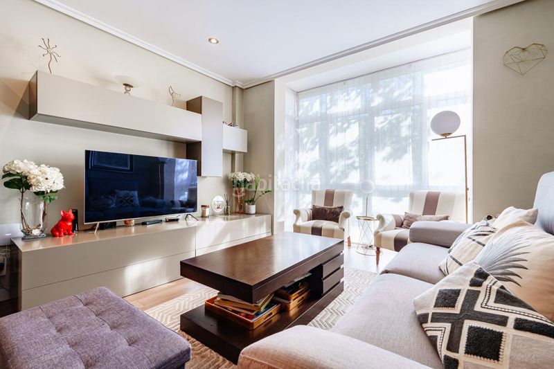 Foto 1566c98b-b8a7-4c6a-ab28-76df5047ecea. Pis amb calefacció aparcament piscina a Corralejos-Campo de las Naciones Madrid