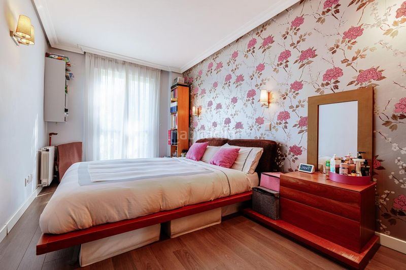 Foto 41b2ce64-2e88-489d-9687-4ffd76900b72. Pis amb calefacció aparcament piscina a Corralejos-Campo de las Naciones Madrid