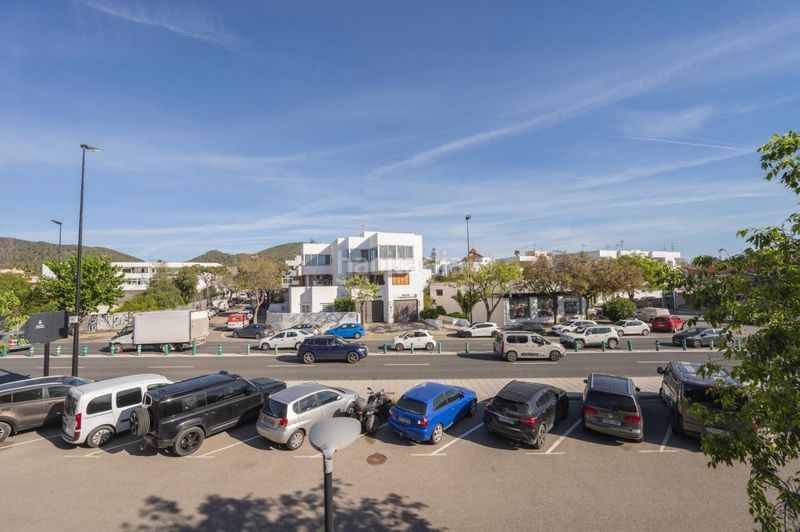 Foto 5e3c5e6d-e8ad-491e-bef2-a6401fa6f19a. Piso en Ses Figueretes - Platja d'en Bossa - Cas Serres Ibiza