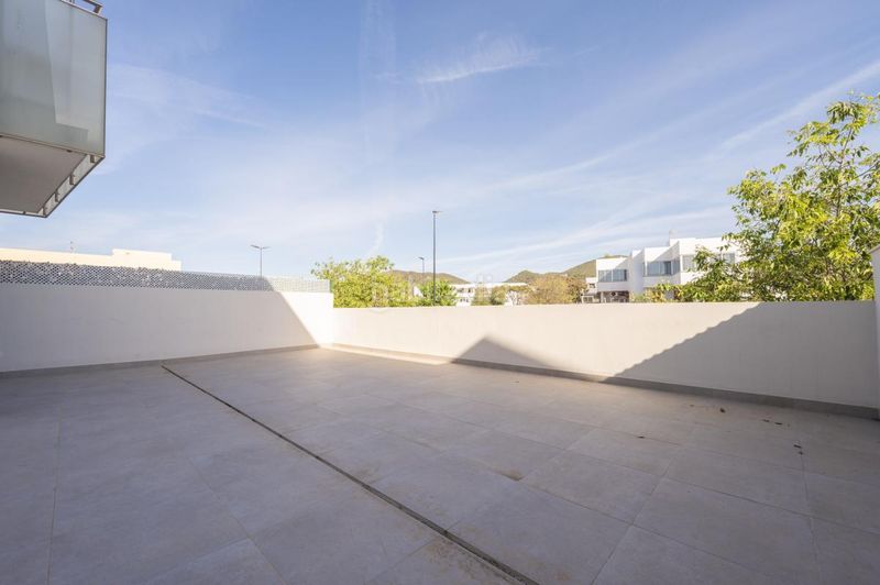 Foto ea733eaf-fb7e-4e7e-aeac-5fab1a9b78d2. Piso en Ses Figueretes - Platja d'en Bossa - Cas Serres Ibiza