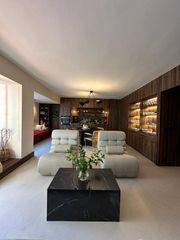 Etagenwohnung in Carrer d'Extremadura