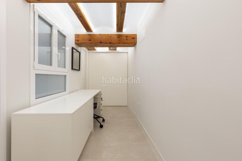 Foto cd142841-4646-4bad-8de9-690a2d29c3c9. Loft amb calefacció a El Pilar Valencia