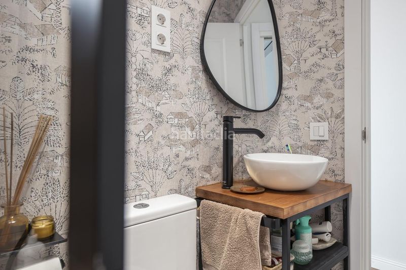 Foto 0f7b1924-cf29-4fea-af5f-8253cf933c16. Àtic amb calefacció a Trafalgar Madrid