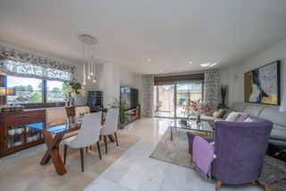 Maison jumelée à Carrer Lisboa