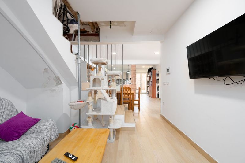 Foto d95e3c8a-4a0a-4a0e-94d9-52274fdec4ba. Casa adossada amb calefacció a Centro Mutxamel