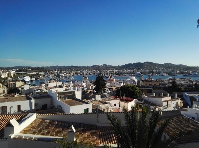 Foto fbeb711b-b2c3-4195-b15d-12ddab4fedb9. Lloguer dúplex amb calefacció a Dalt Vila-La Marina Ibiza