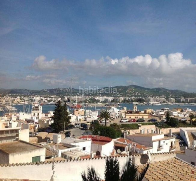 Foto 8e74f191-8a17-4b9b-8e36-9e55f2207dbb. Location duplex avec chauffage dans Dalt Vila-La Marina Ibiza