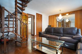 Duplex  Calle de luis vélez de guevara