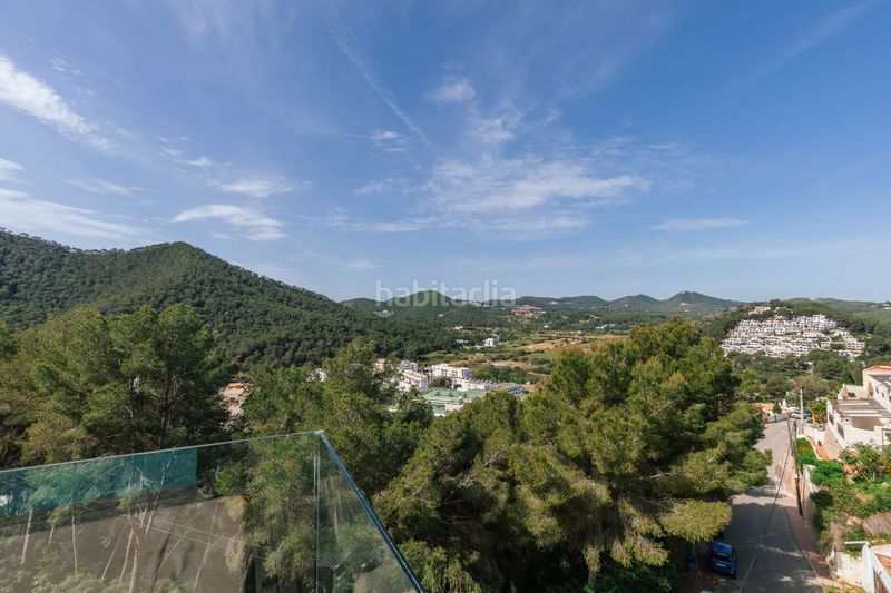 Foto 58c71cee-0e0d-4693-bd33-fd18aee2889b. Casa amb calefacció aparcament piscina a Santa Eulària des riu Santa Eulària