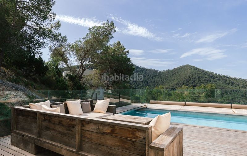Foto fc7b7a8e-8fb9-42f1-835c-fc903f2aced6. Casa amb calefacció aparcament piscina a Santa Eulària des riu Santa Eulària