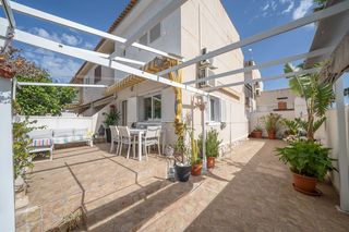 Casa aparellada  C. monte de sta. pola