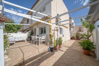Casa aparellada  C. monte de sta. pola