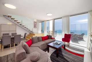 Àtic a C. Rododendro