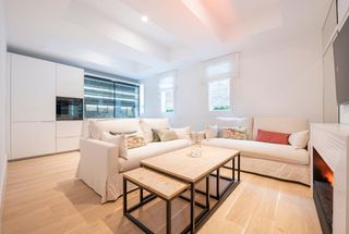 Flat in C. del Monte Esquinza