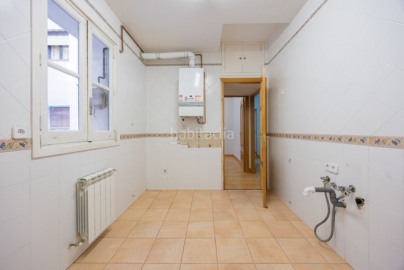 Foto bc884aea-9288-46cd-8561-622a72f2220c. Pis amb calefacció a El Viso Madrid