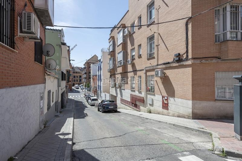 Foto 0ce6b538-a9a4-49f2-b8e2-cccd8038cd1e. Dúplex amb calefacció a Valdeacederas Madrid