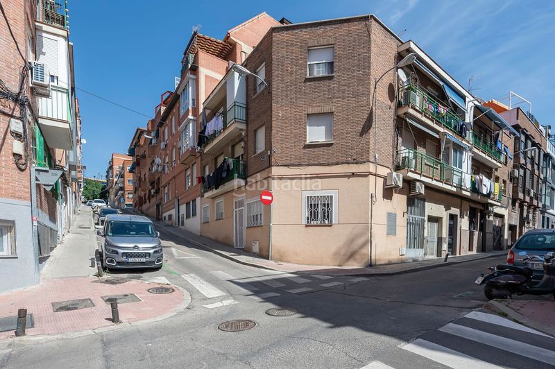 Foto eb735f28-4e88-422f-ad34-742f877e0920. Dúplex en Valdeacederas Madrid