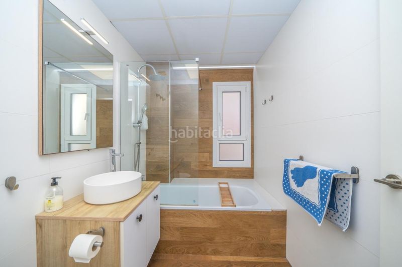 Foto 1ed1b80d-f955-43d5-87dd-3233d176402f. Edifici a Gran Playa Santa Pola