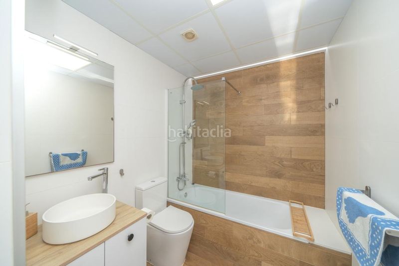 Foto b2bb79de-a598-416d-b6bb-c3c5a0214621. Edifici a Gran Playa Santa Pola