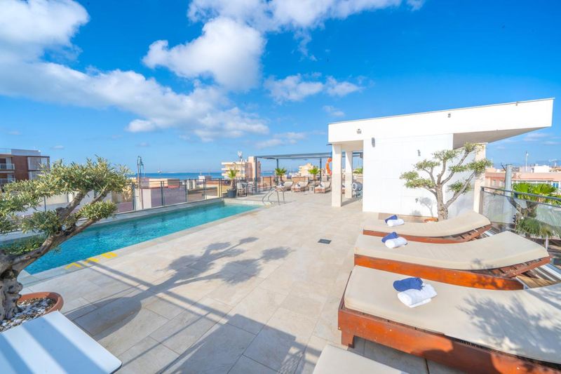 Foto fe913b8b-e890-486e-a84a-dd360845de9d. Edifici a Gran Playa Santa Pola