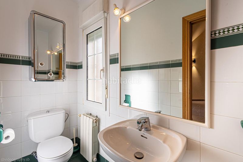 Foto 002e414c-fb10-482f-b398-0fc077b46d6a. Casa amb calefacció aparcament piscina a Parque Coimbra Móstoles