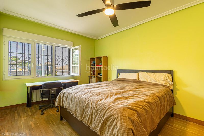 Foto 084145fb-cc4f-42f2-be96-1bd3f420f220. Casa amb calefacció aparcament piscina a Parque Coimbra Móstoles