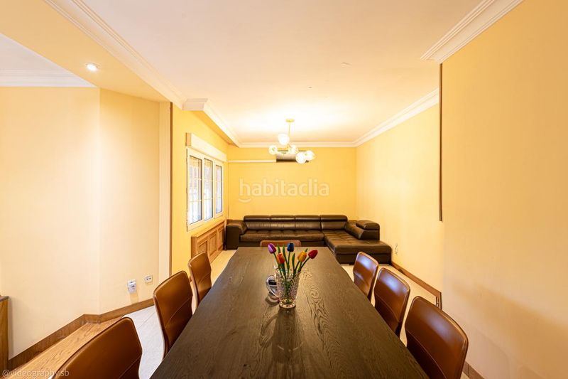 Foto 104be1a2-be5d-44ed-9c76-2f6374aa1a11. Casa amb calefacció aparcament piscina a Parque Coimbra Móstoles