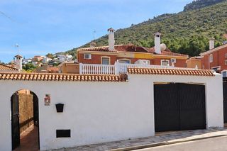 Casa pareada  Avenida solidaridad