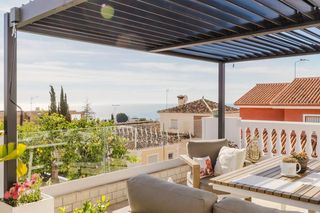 Semi detached house  C. obispo rodrigo de soria