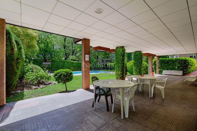 Foto e8a87a58-ebeb-482b-b943-45ee3dda60e7. Pis amb calefacció aparcament piscina a San Juan Bautista Madrid