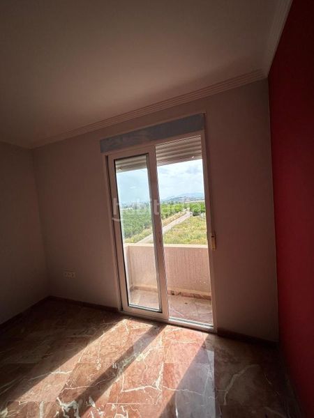 Foto 21a0c0f0-b59c-4ac0-b57c-7cf5a60b8a3e. Casa aparellada amb calefacció a Tous