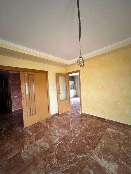 Foto fbedcd2c-67e3-4610-859e-ec07dfc6ead6. Casa aparellada amb calefacció a Tous