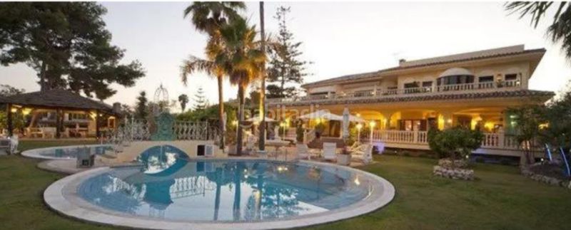 Foto 576354f7-708e-4d5d-ac7f-484bf2c2ec88. Casa amb calefacció aparcament piscina a Nueva Andalucía centro Marbella