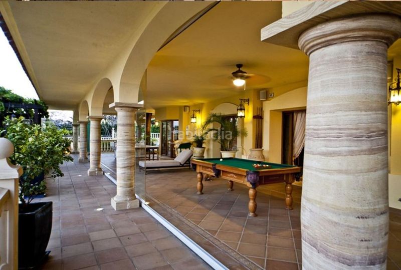 Foto f8c89074-f332-41a4-9c73-dcf933fa6fda. Casa amb calefacció aparcament piscina a Nueva Andalucía centro Marbella