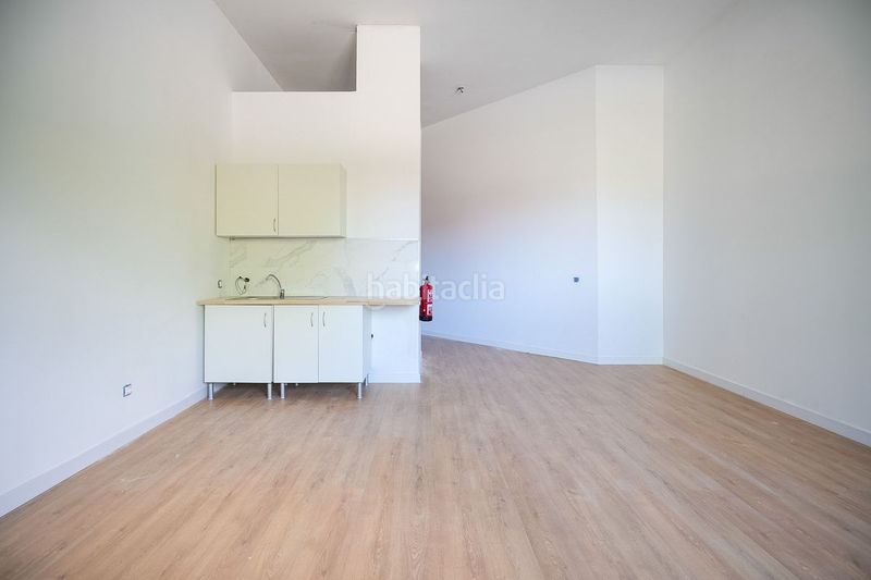Foto e9068102-6707-4442-9ab5-f3e8101f90c9. Loft amb calefacció a primera fase-nuevo Tres Cantos Tres Cantos