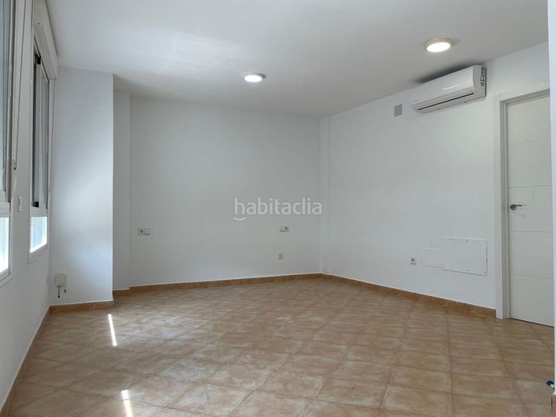 Foto 15d1e467-a205-443b-b47d-1088d32690f8. Affitto edificio in El Molinillo - Capuchinos Málaga