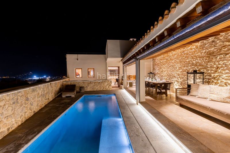 Foto ce6a3c4c-7261-481a-a171-5a59bf331a63. Casa adossada amb calefacció aparcament a Dalt Vila-La Marina Ibiza