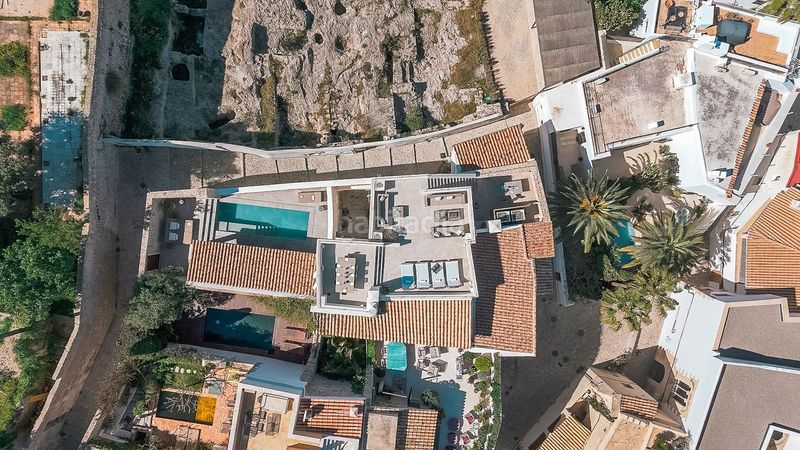 Foto eb202268-8333-4613-b4a5-691ce25dbdc5. Casa adossada amb calefacció aparcament a Dalt Vila-La Marina Ibiza
