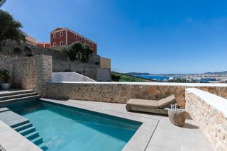 Semi detached house  Carrer major