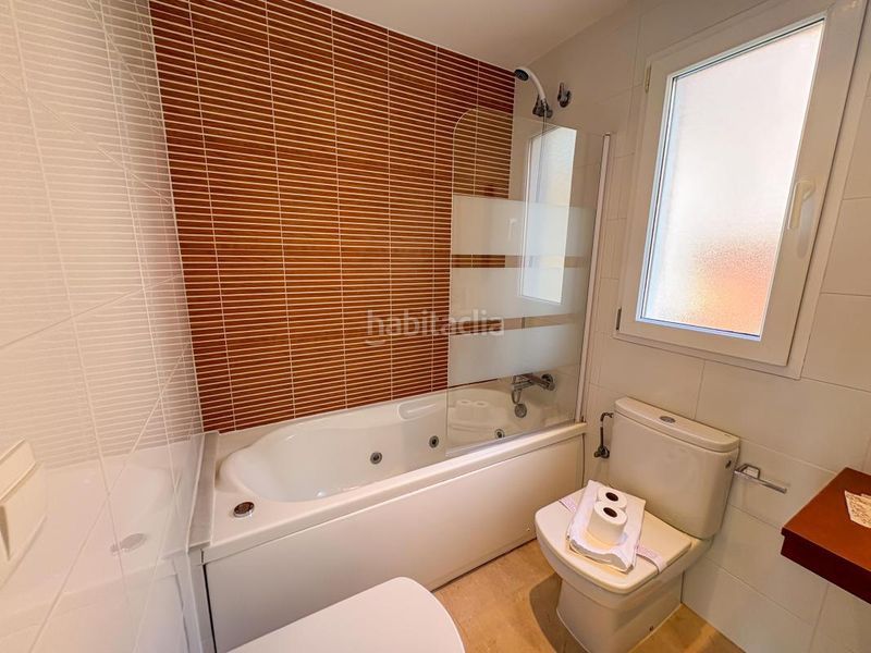 Foto 09b4aa69-4850-4041-94ac-fa362f95073b. Planta baixa amb calefacció aparcament piscina a Poblets (els)